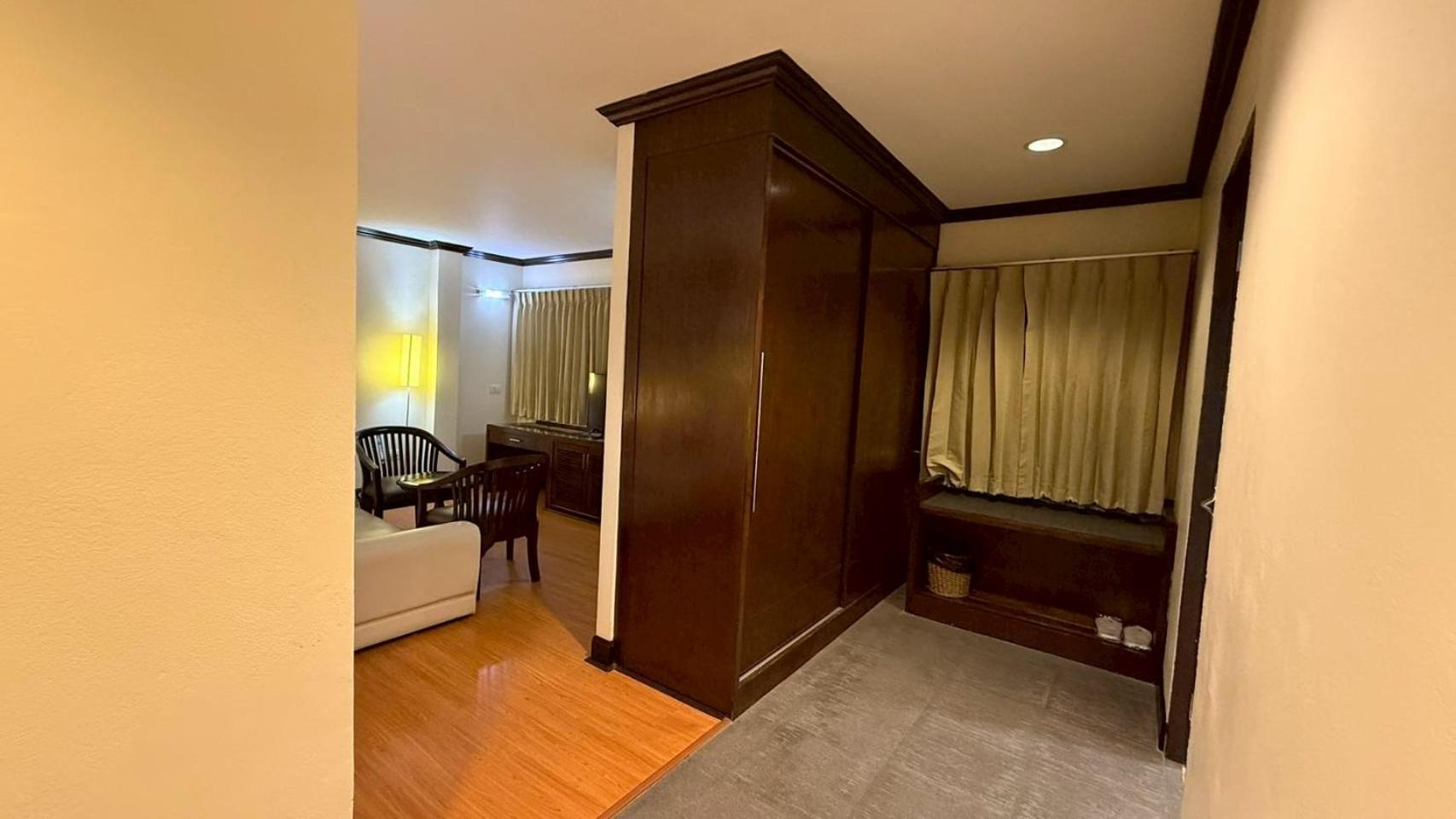 Grand Business Inn Bangkok Eksteriør bilde