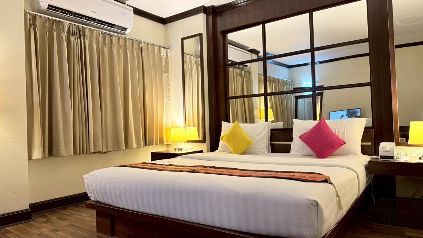 Grand Business Inn Bangkok Eksteriør bilde