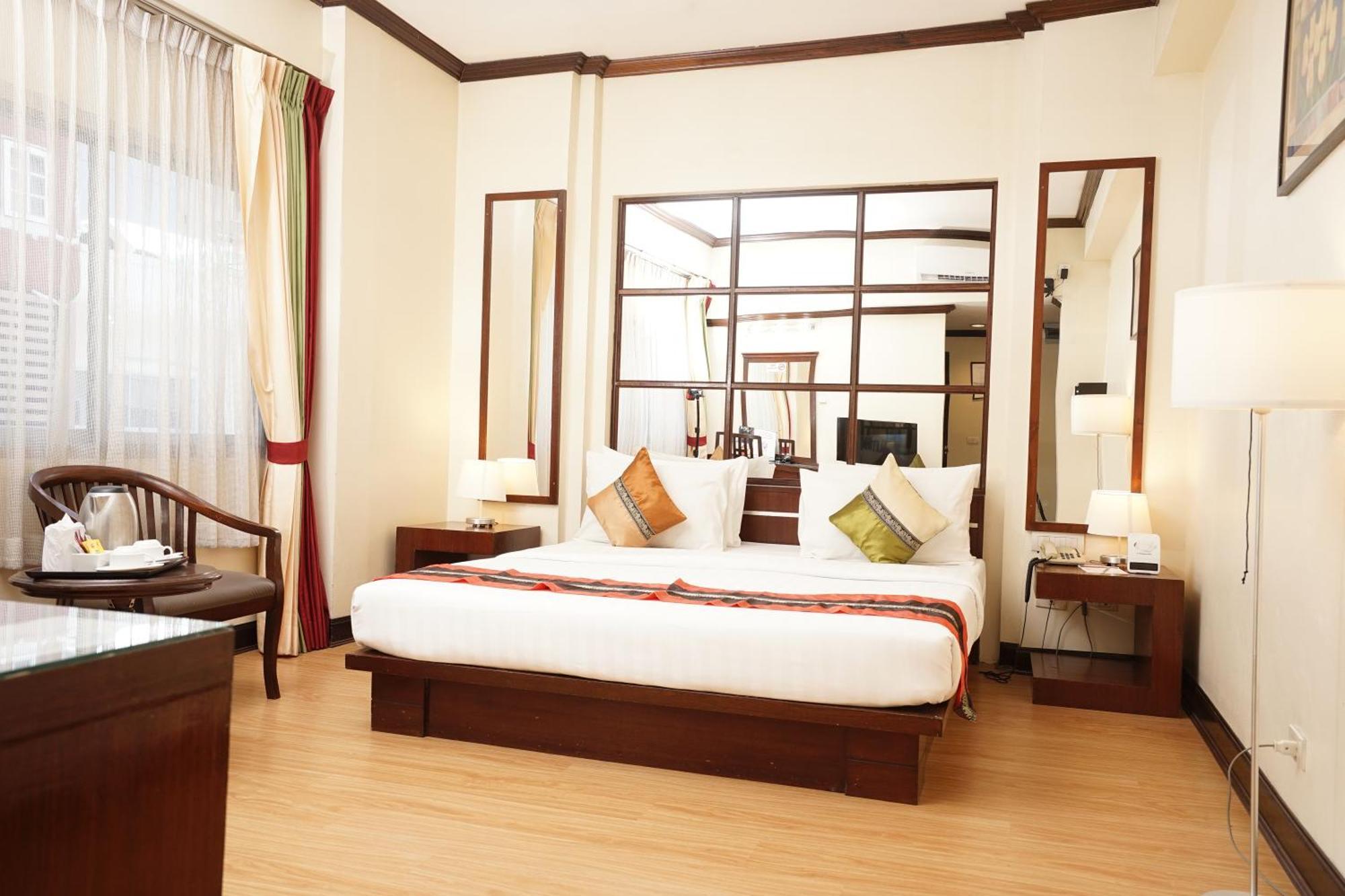 Grand Business Inn Bangkok Eksteriør bilde